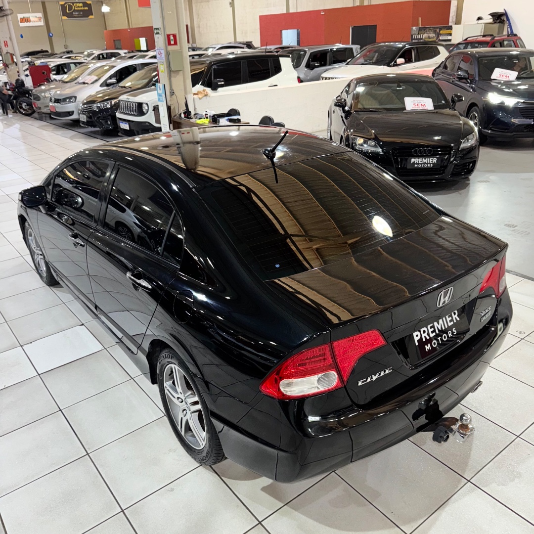 Civic 1.8 16V 4P FLEX EXS AUTOMÁTICO