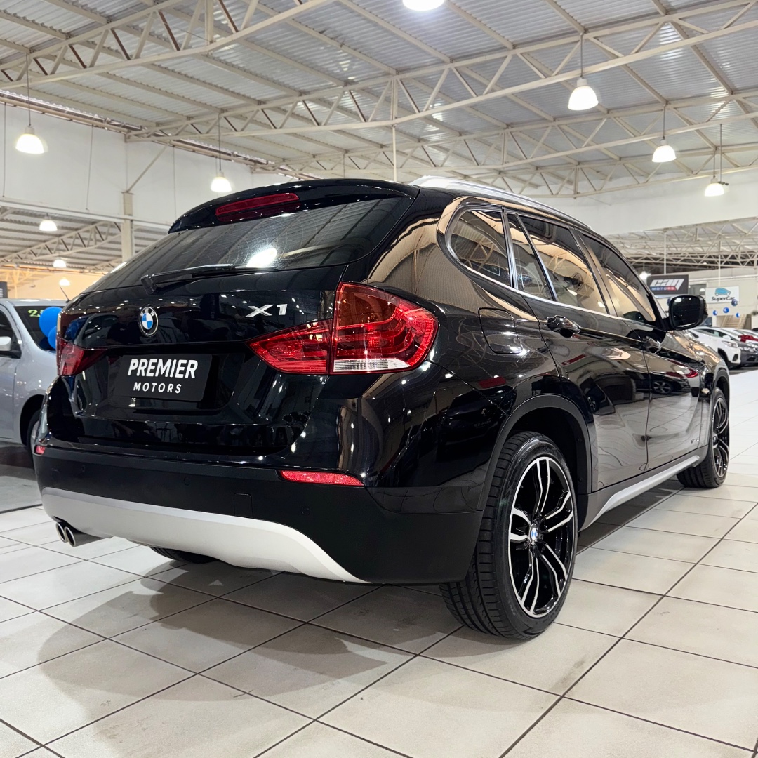 X1 3.0 24V 4P 28I 4X4 AUTOMÁTICO