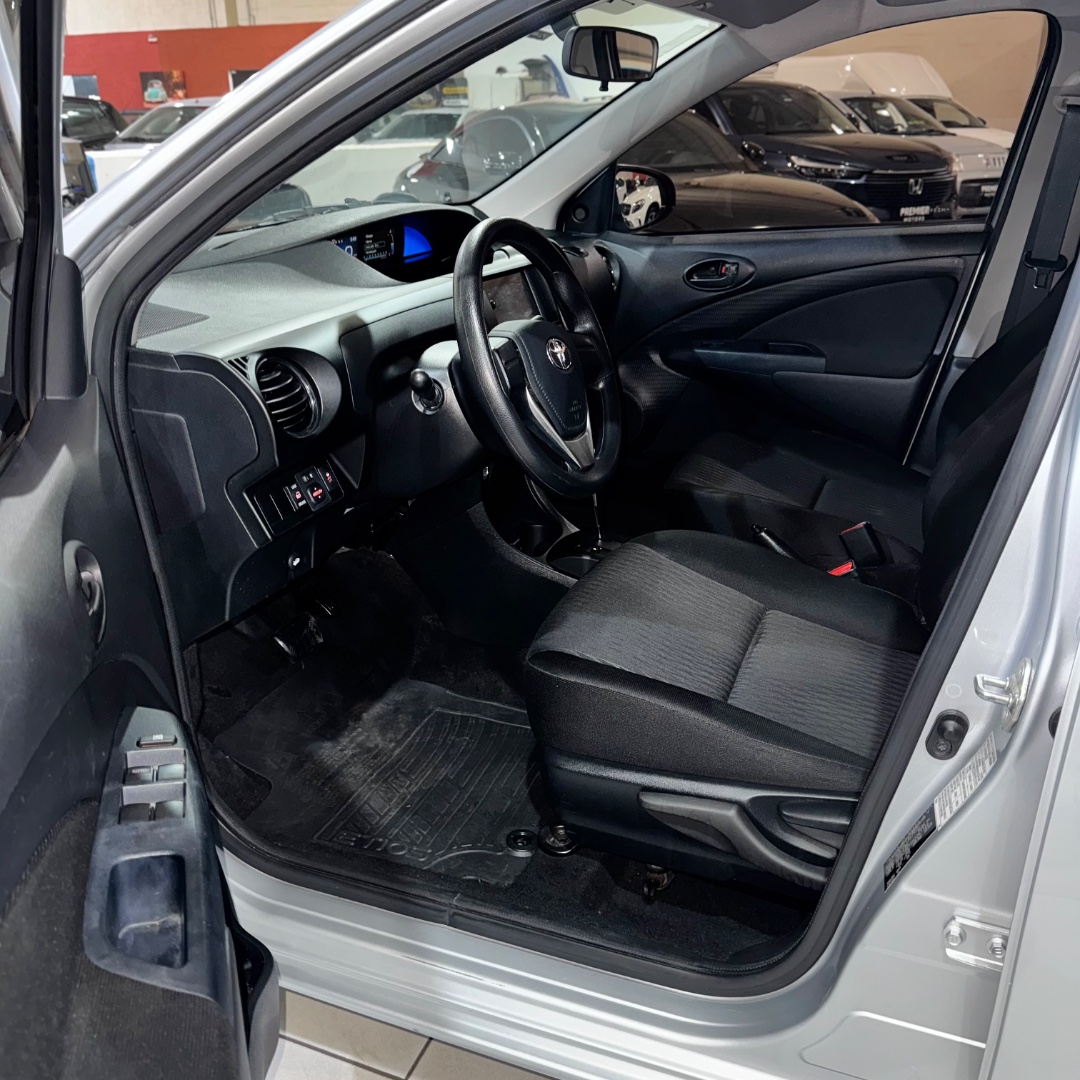 Etios Sedan 1.5 16V 4P FLEX X AUTOMÁTICO