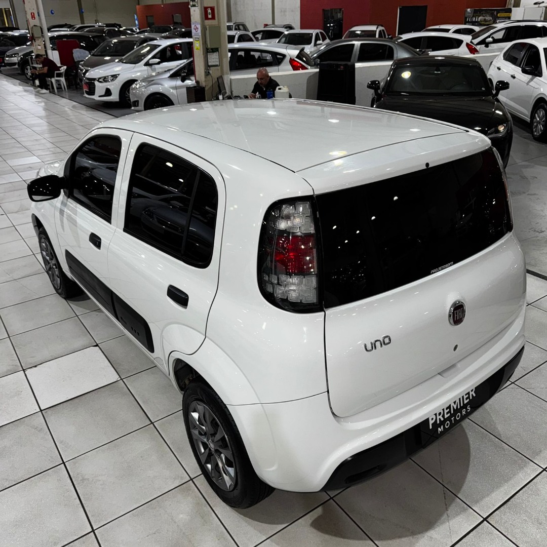 Uno 1.0 4P FLEX ATTRACTIVE