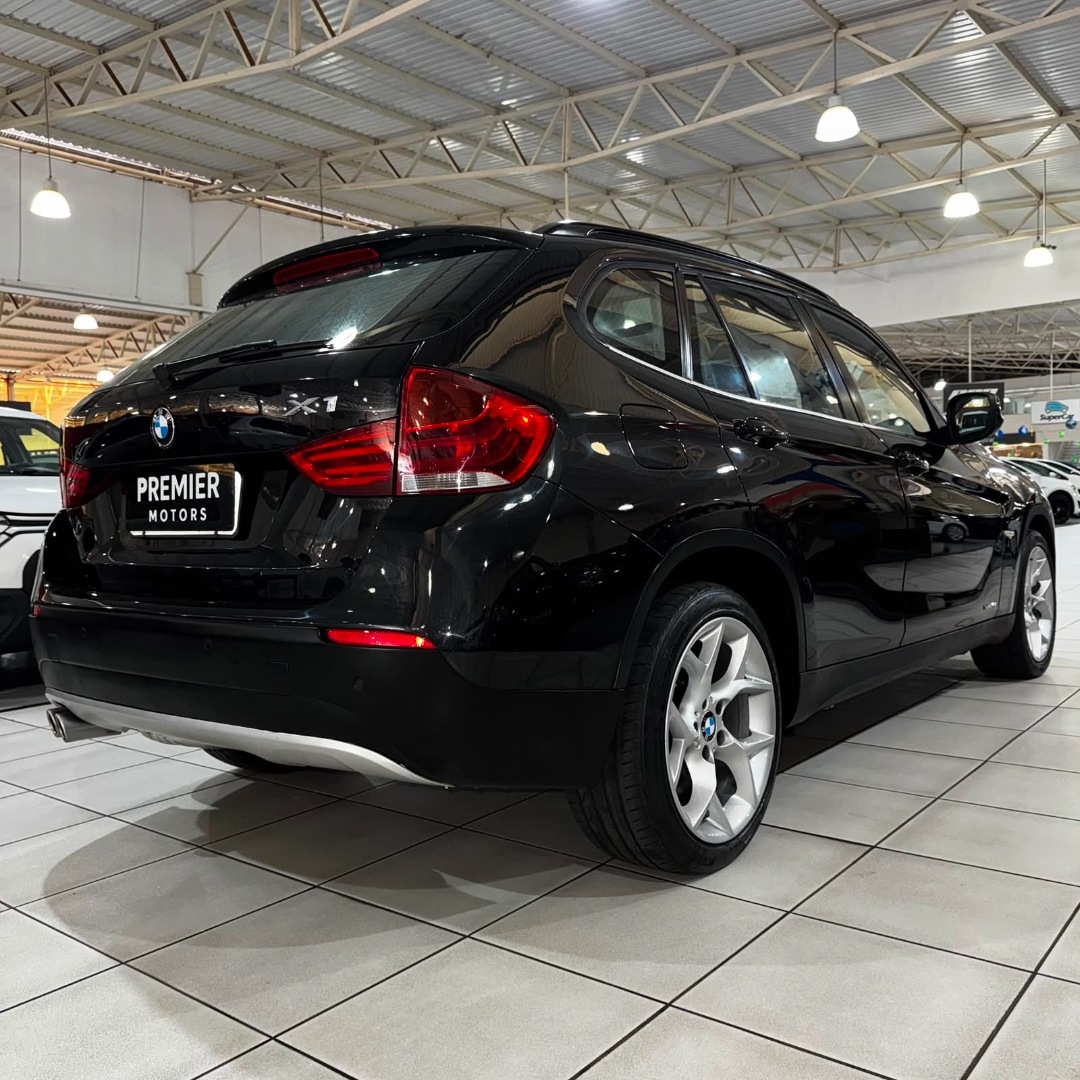 X1 3.0 24V 4P X-DRIVE 28I AUTOMÁTICO