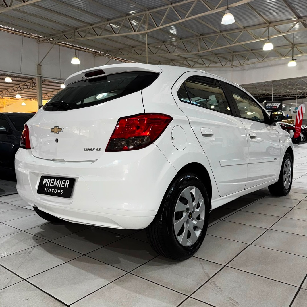 Onix Hatch 1.4 4P FLEX LT