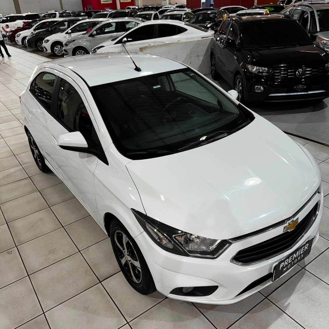 Onix Hatch 1.4 4P FLEX LTZ AUTOMÁTICO