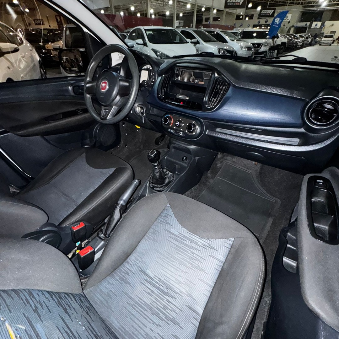 Uno 1.0 4P FLEX ATTRACTIVE