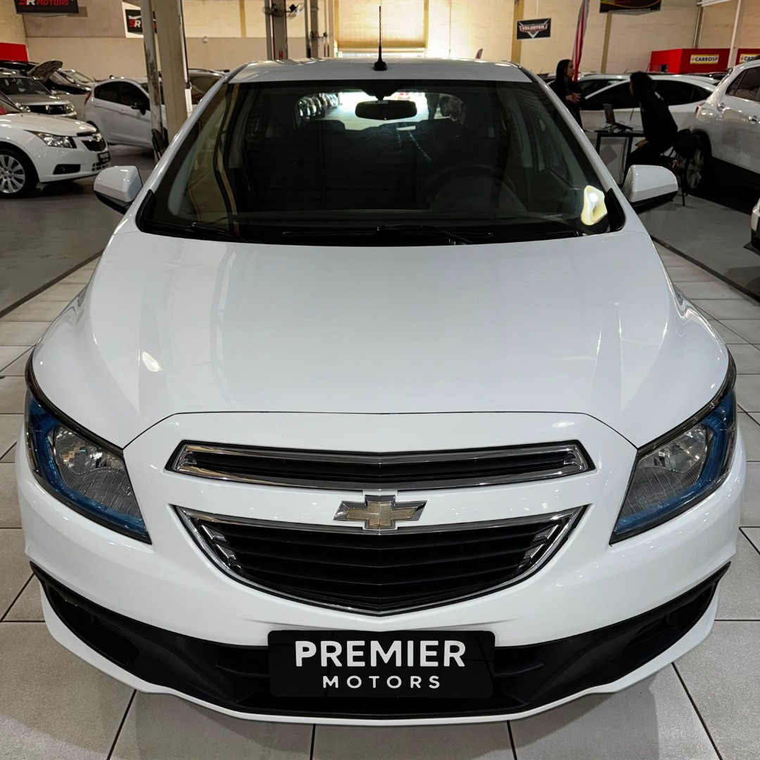 Onix Hatch 1.4 4P FLEX LT