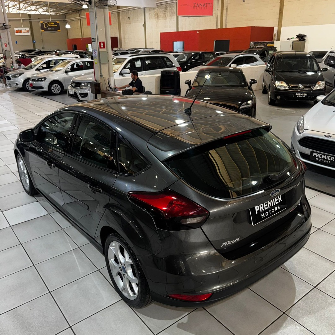Focus Hatch 2.0 16V 4P FLEX SE PLUS POWERSHIFT AUTOMÁTICO