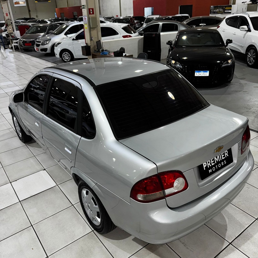 Classic Sedan 1.0 4P VHCE FLEX LS