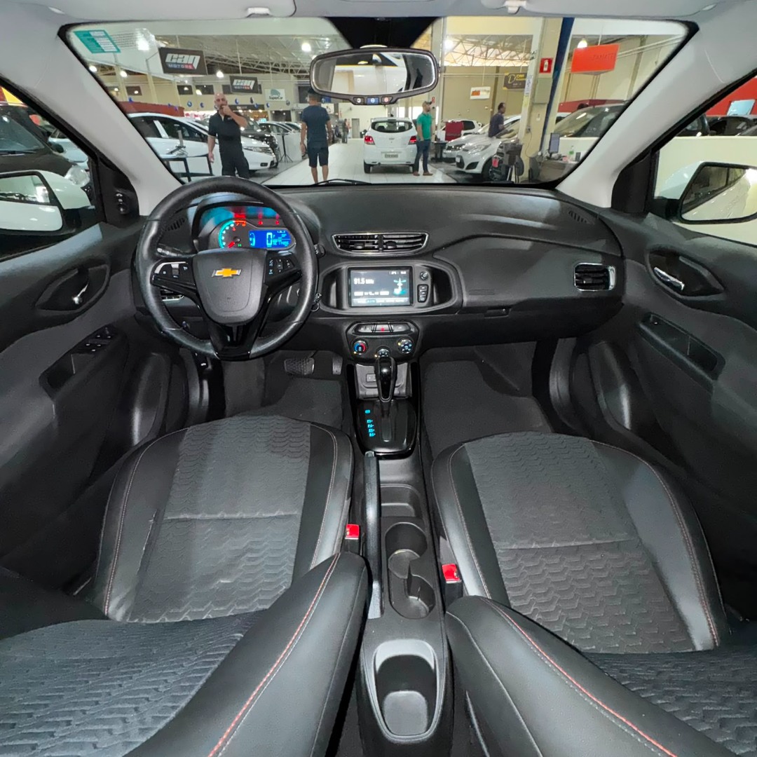 Onix Hatch 1.4 4P FLEX LTZ AUTOMÁTICO