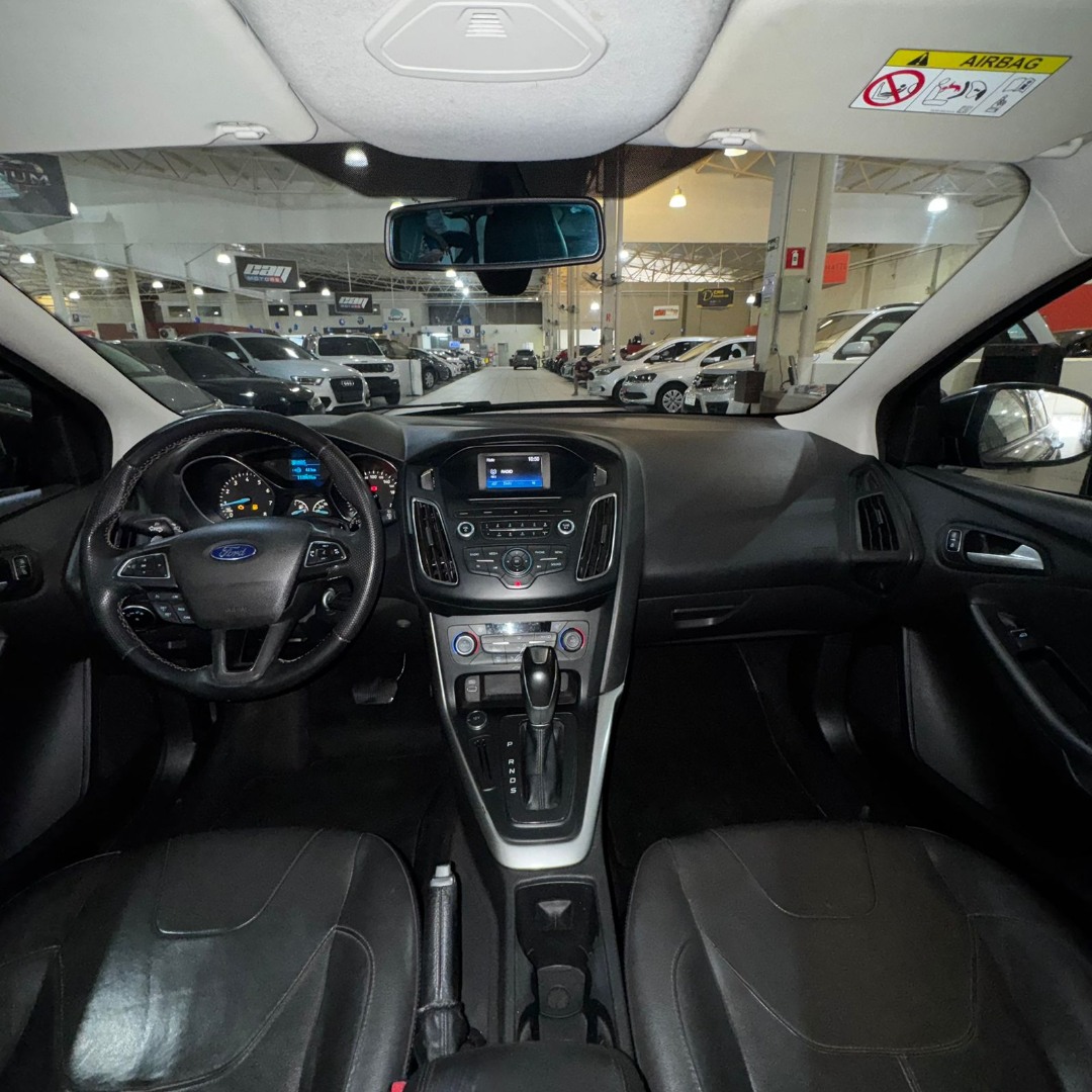 Focus Hatch 2.0 16V 4P FLEX SE PLUS POWERSHIFT AUTOMÁTICO