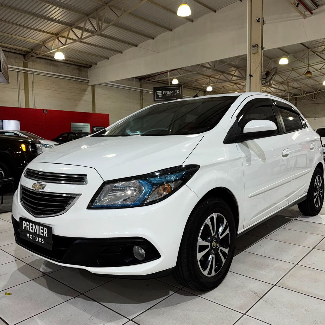 Onix Hatch 1.4 4P FLEX LT