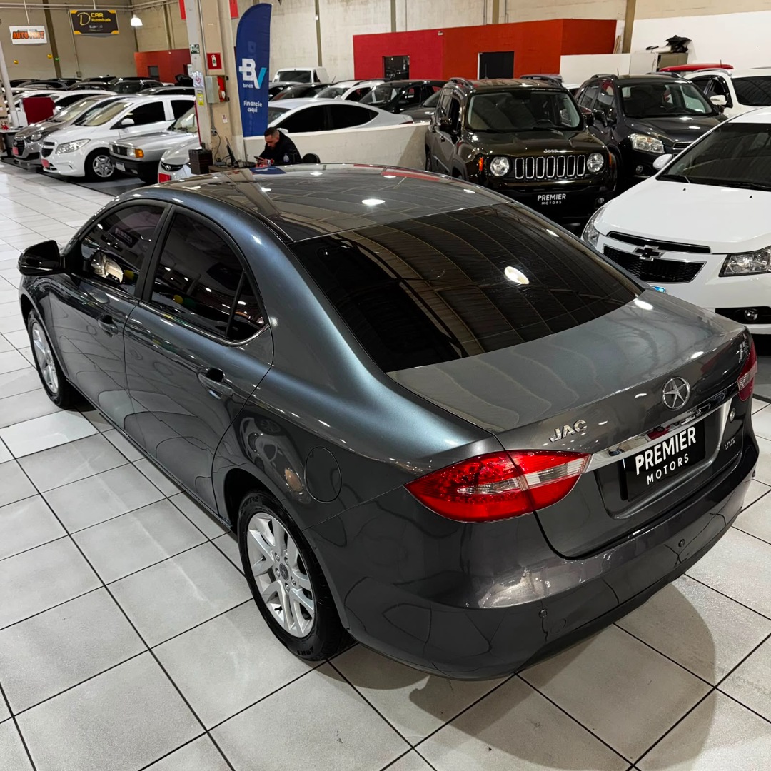 J5 Sedan 1.5 16V 4P