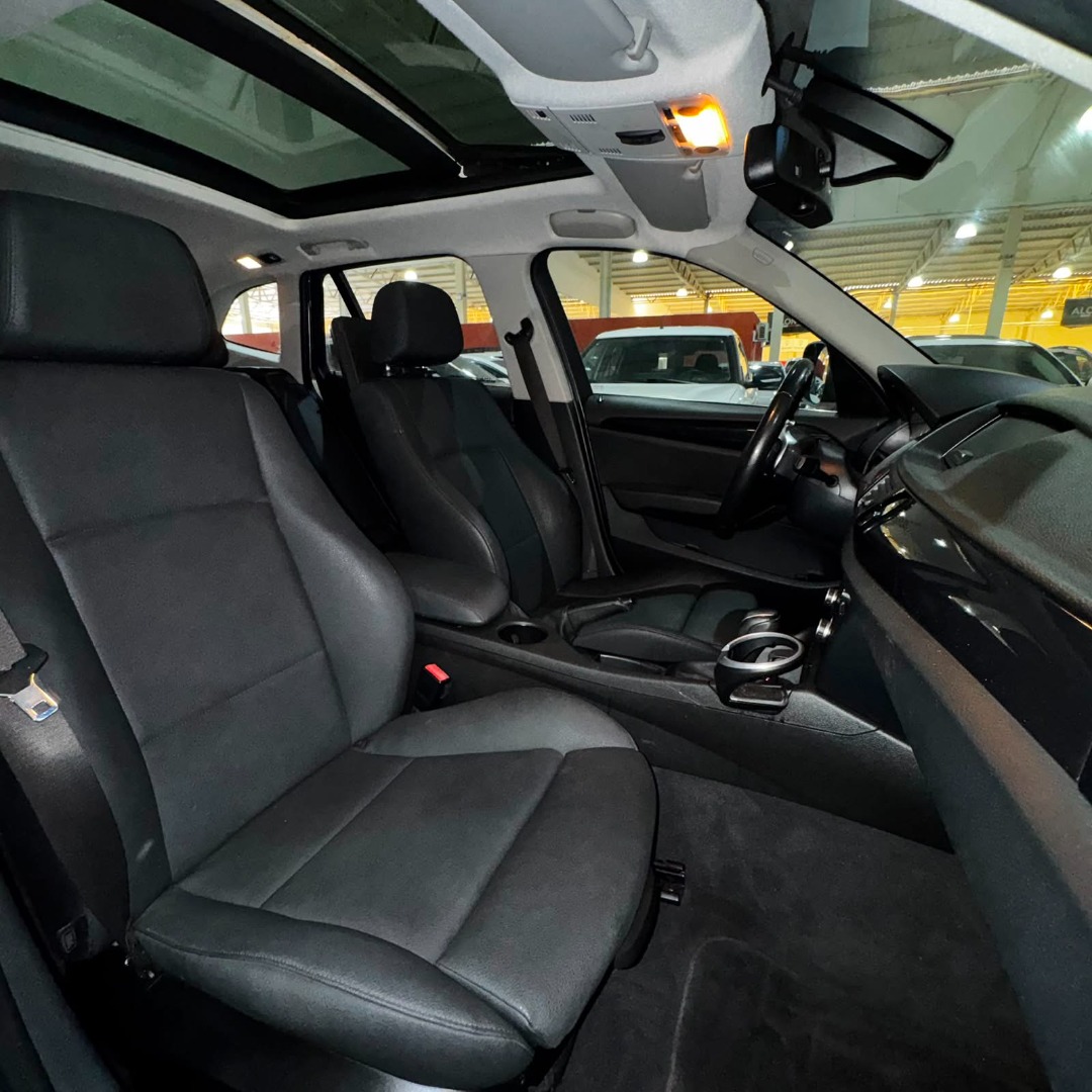 X1 3.0 24V 4P X-DRIVE 28I AUTOMÁTICO