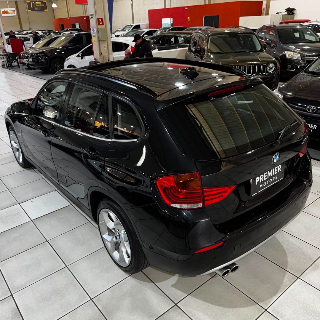 X1 3.0 24V 4P X-DRIVE 28I AUTOMÁTICO