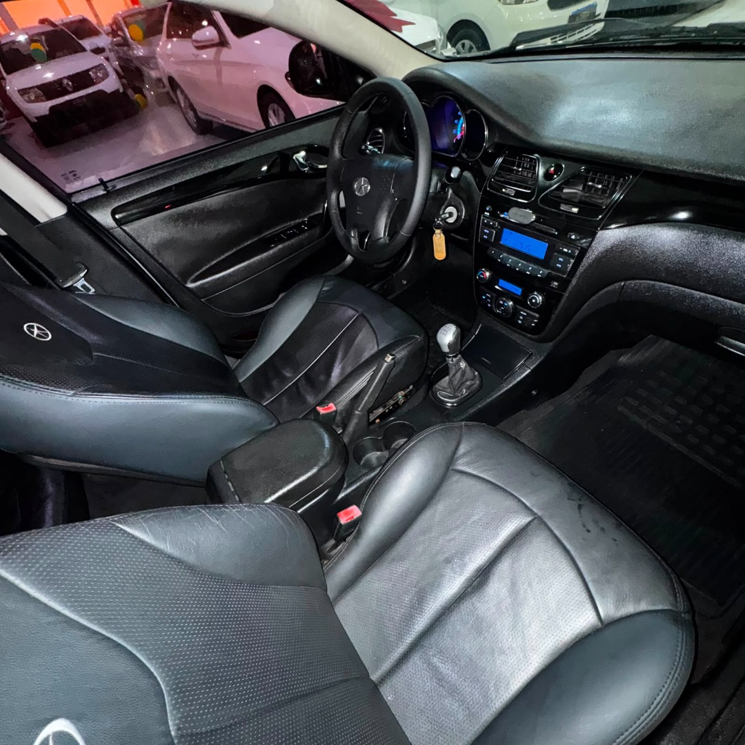 J5 Sedan 1.5 16V 4P