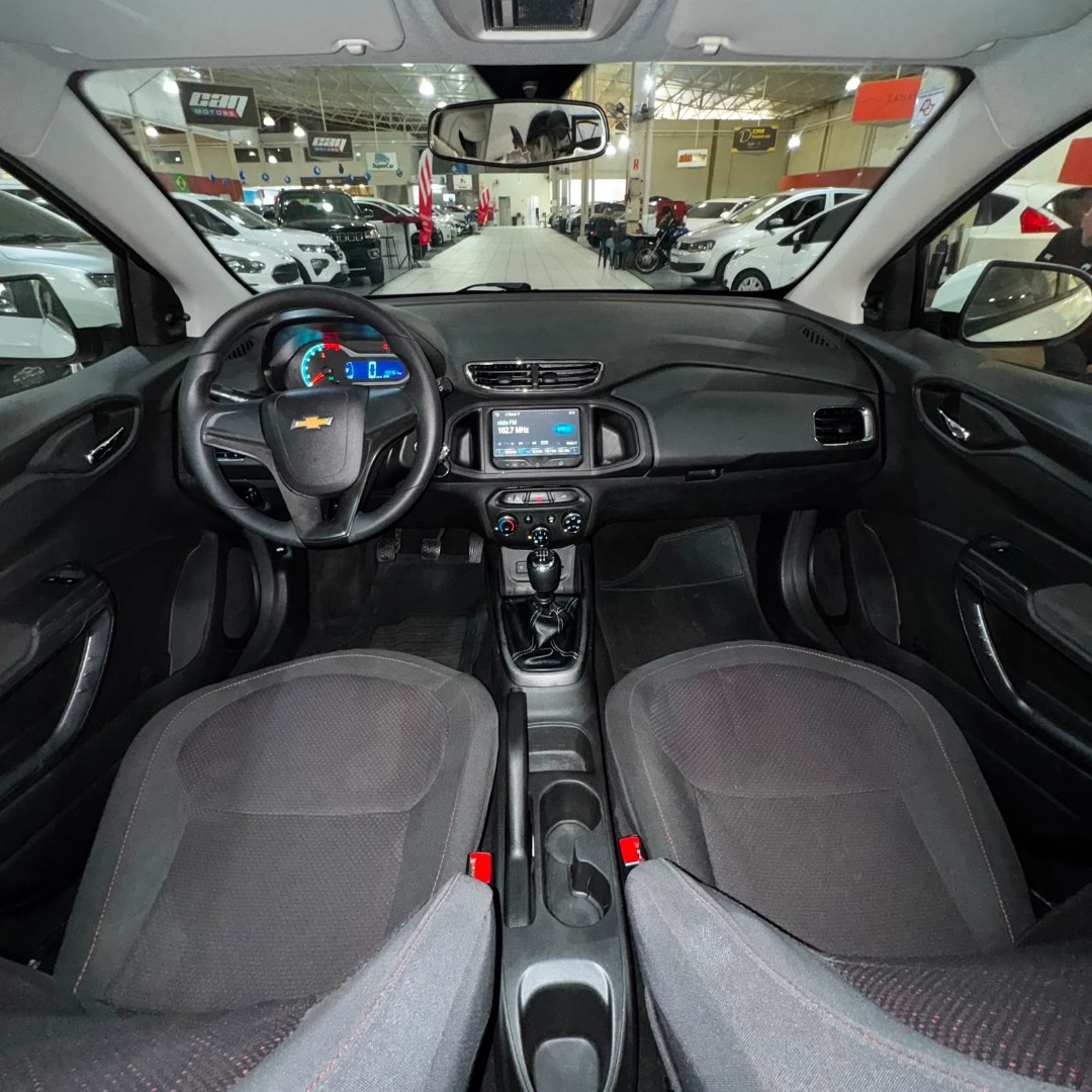 Onix Hatch 1.4 4P FLEX LT