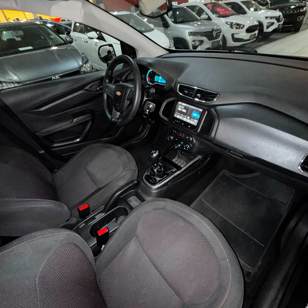 Onix Hatch 1.4 4P FLEX LT