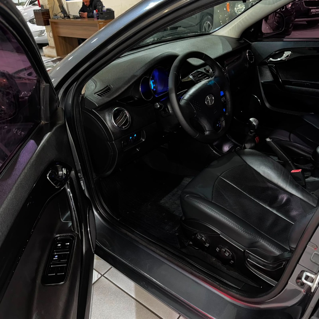J5 Sedan 1.5 16V 4P