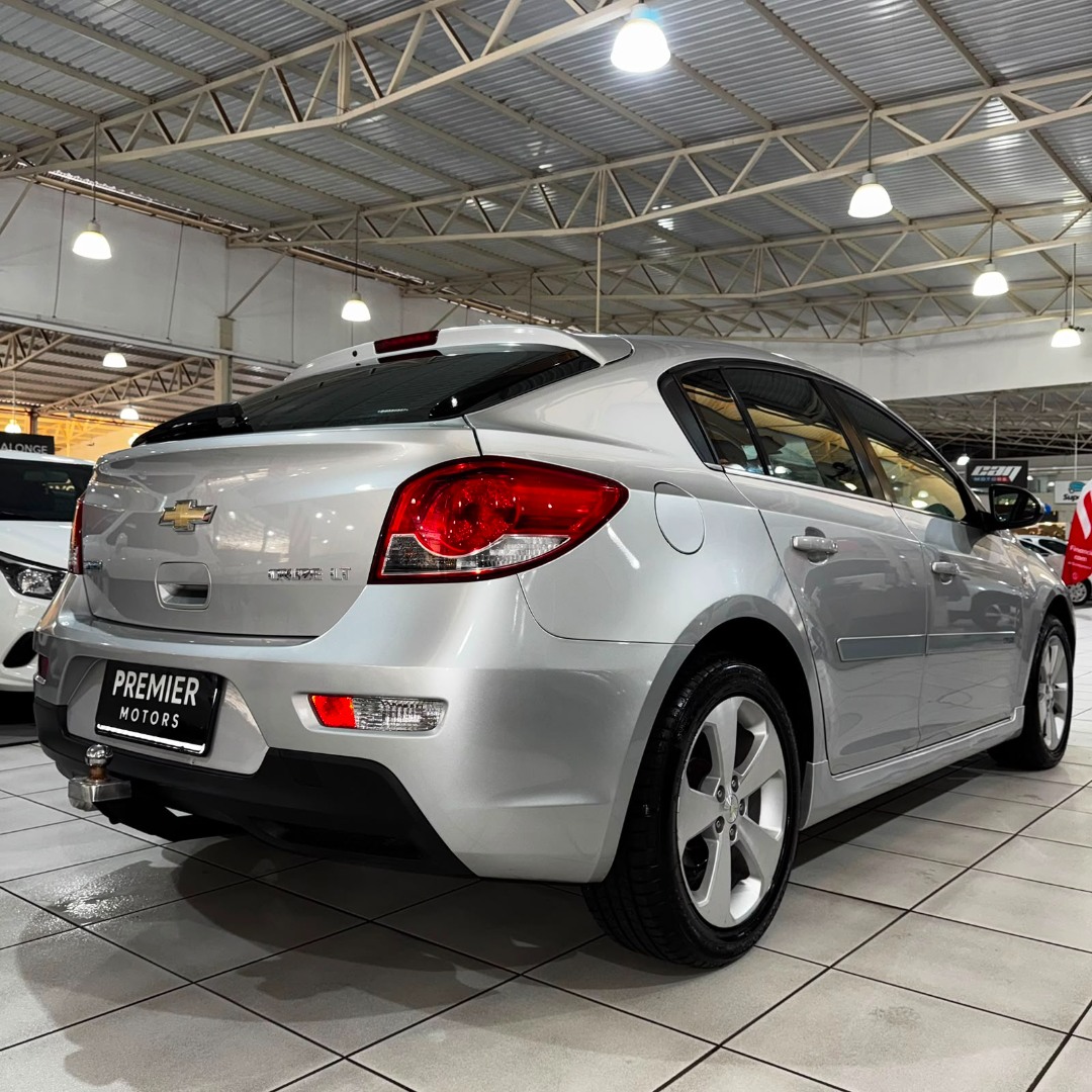 Cruze Hatch 1.8 16V 4P LT SPORT6 FLEX