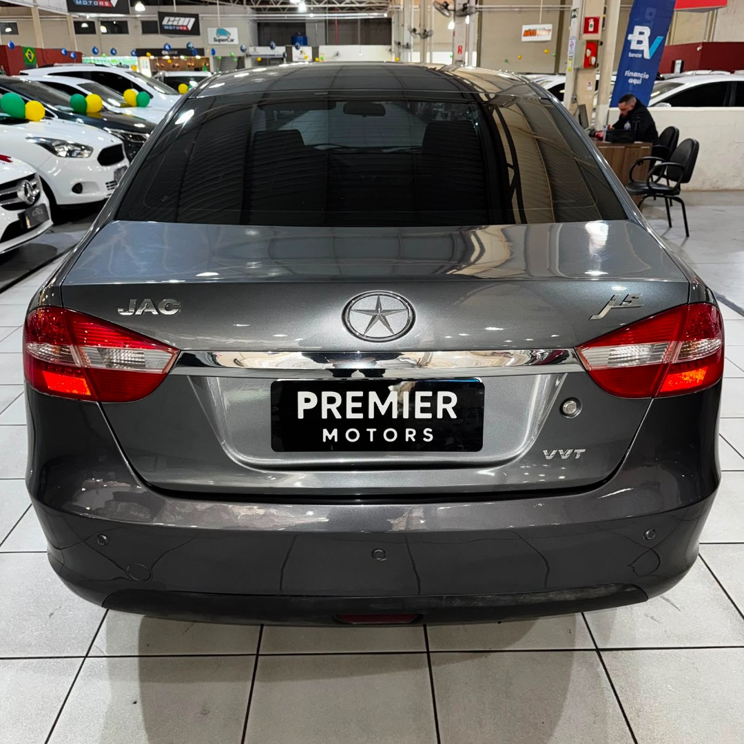 J5 Sedan 1.5 16V 4P