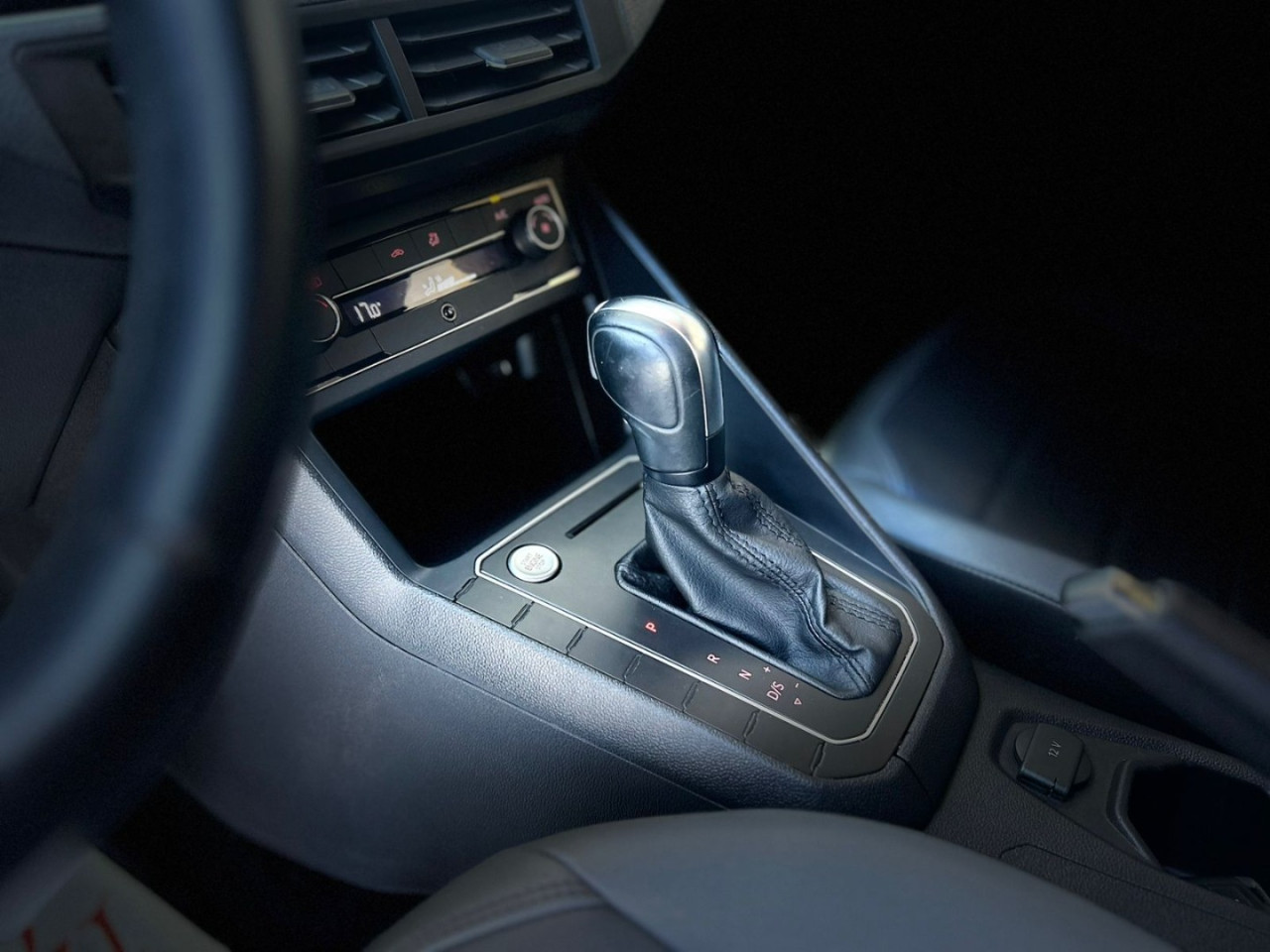 Nivus 1.0 4P FLEX 200 TSI HIGHLINE TURBO AUTOMÁTICO