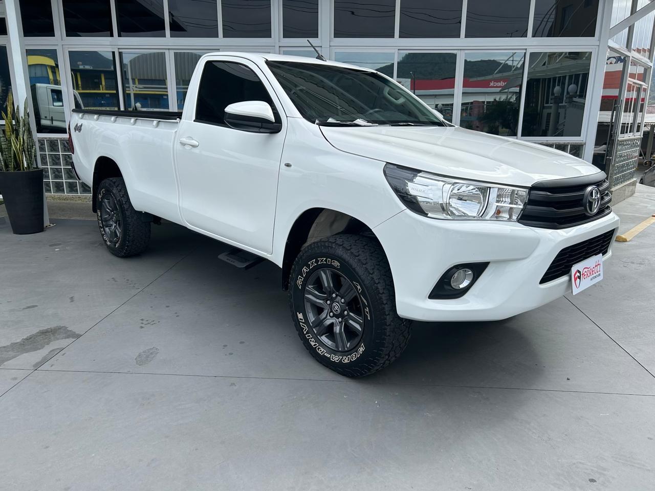 Hilux Caminhonete 2.8 4X4 DIESEL CABINE SIMPLES