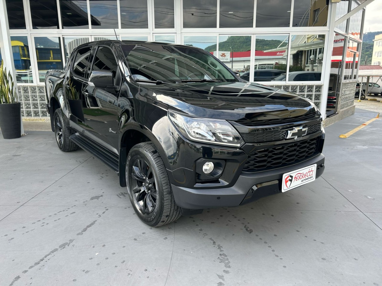 S10 2.8 12V MIDNIGHT CABINE DUPLA 4X4 TURBO DIESEL AUTOMÁTICO