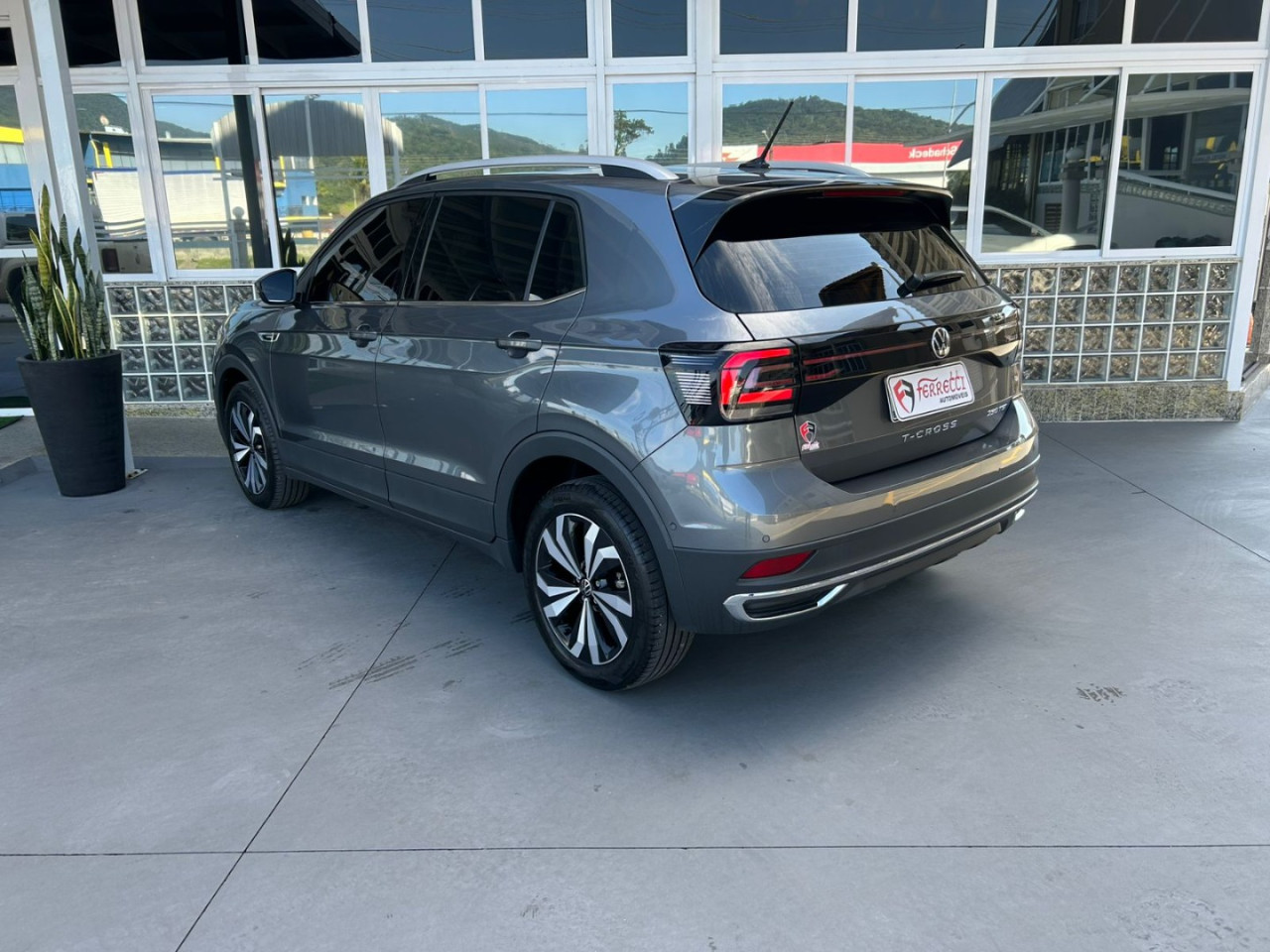 T-Cross 1.4 4P 250 TSI FLEX HIGHLINE AUTOMÁTICO