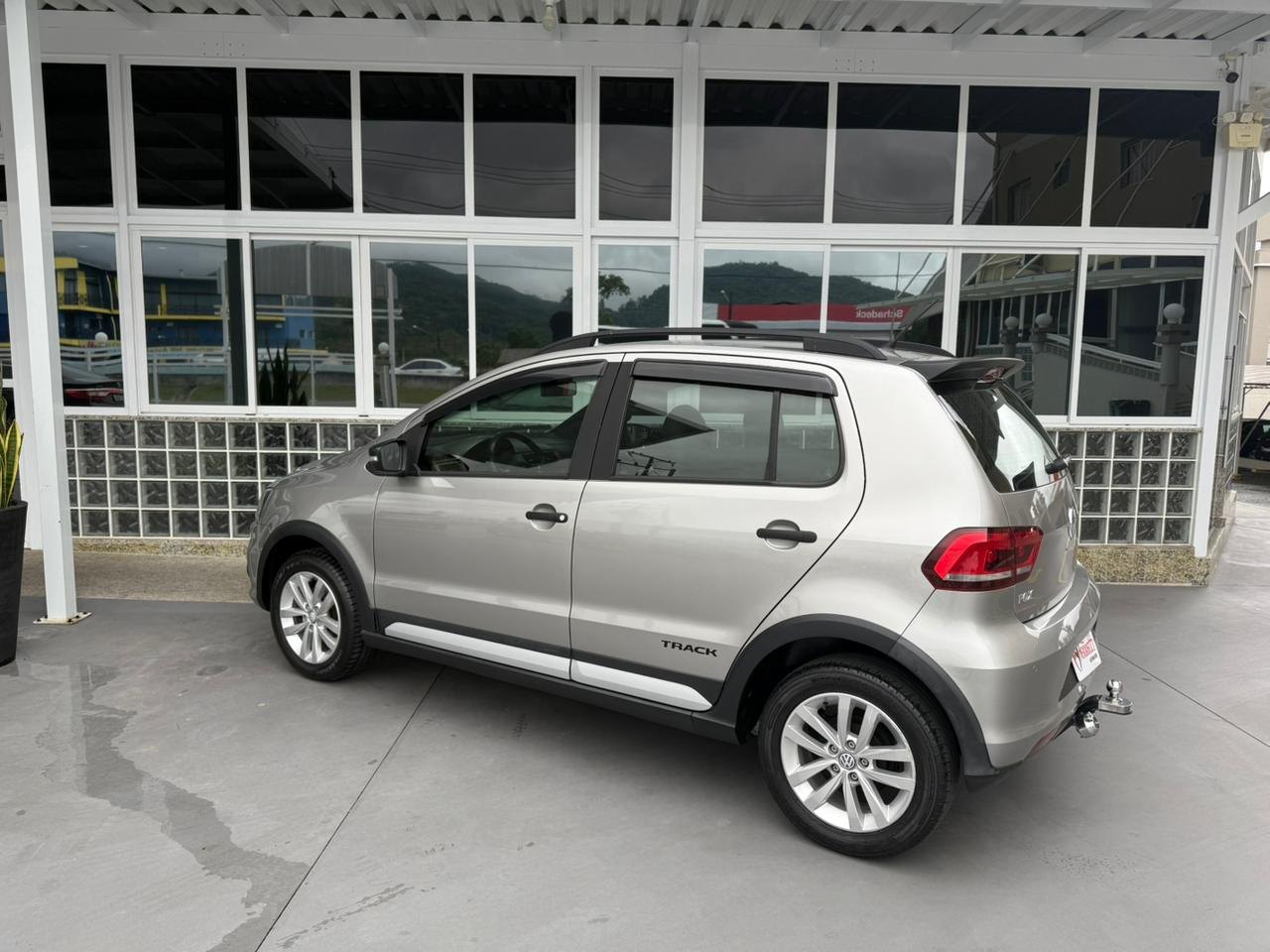 VOLKSWAGEN Fox 1.0 4P TRACK FLEX