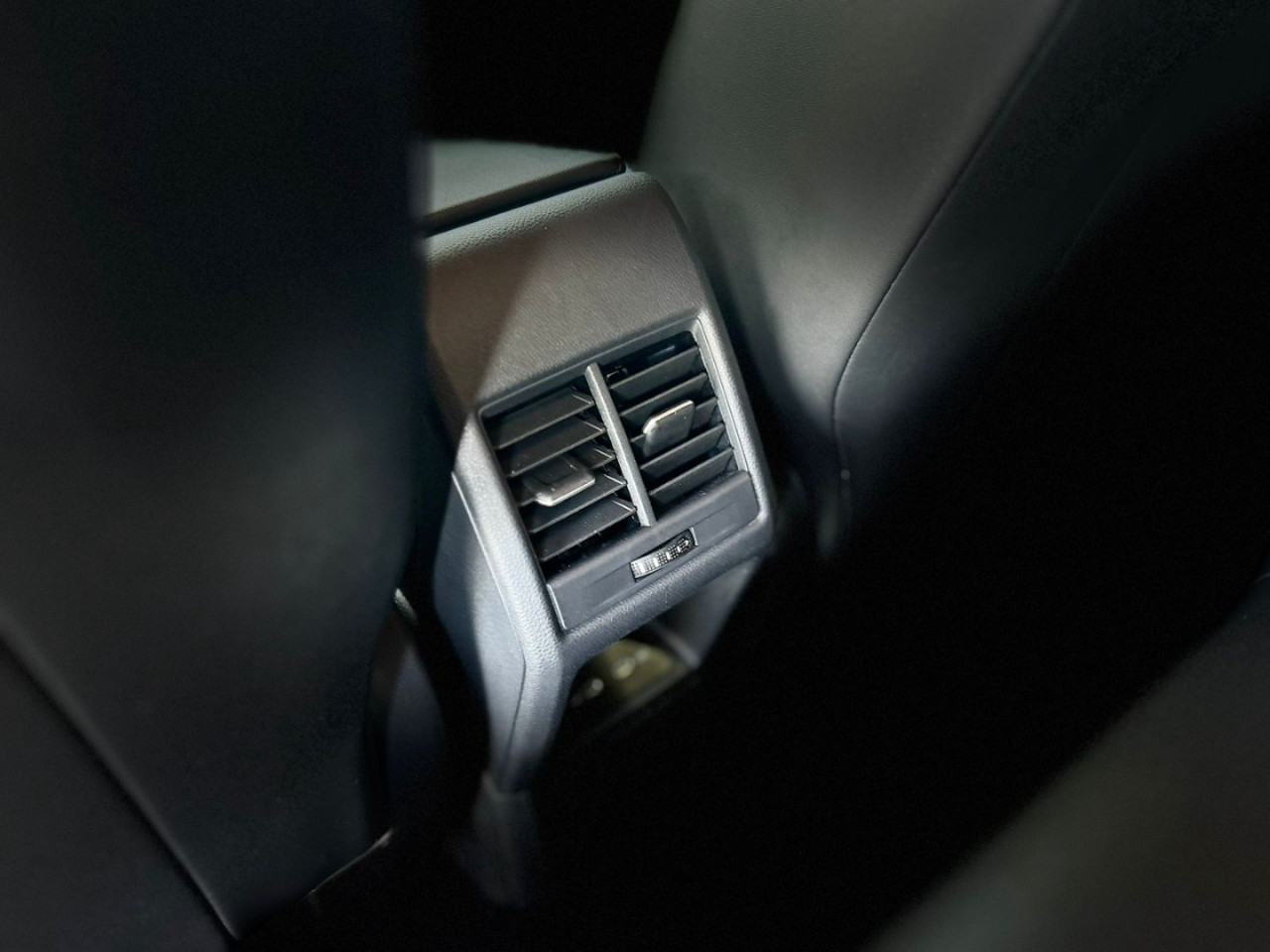 VOLKSWAGEN Nivus 1.0 4P FLEX 200 TSI HIGHLINE TURBO AUTOMÁTICO