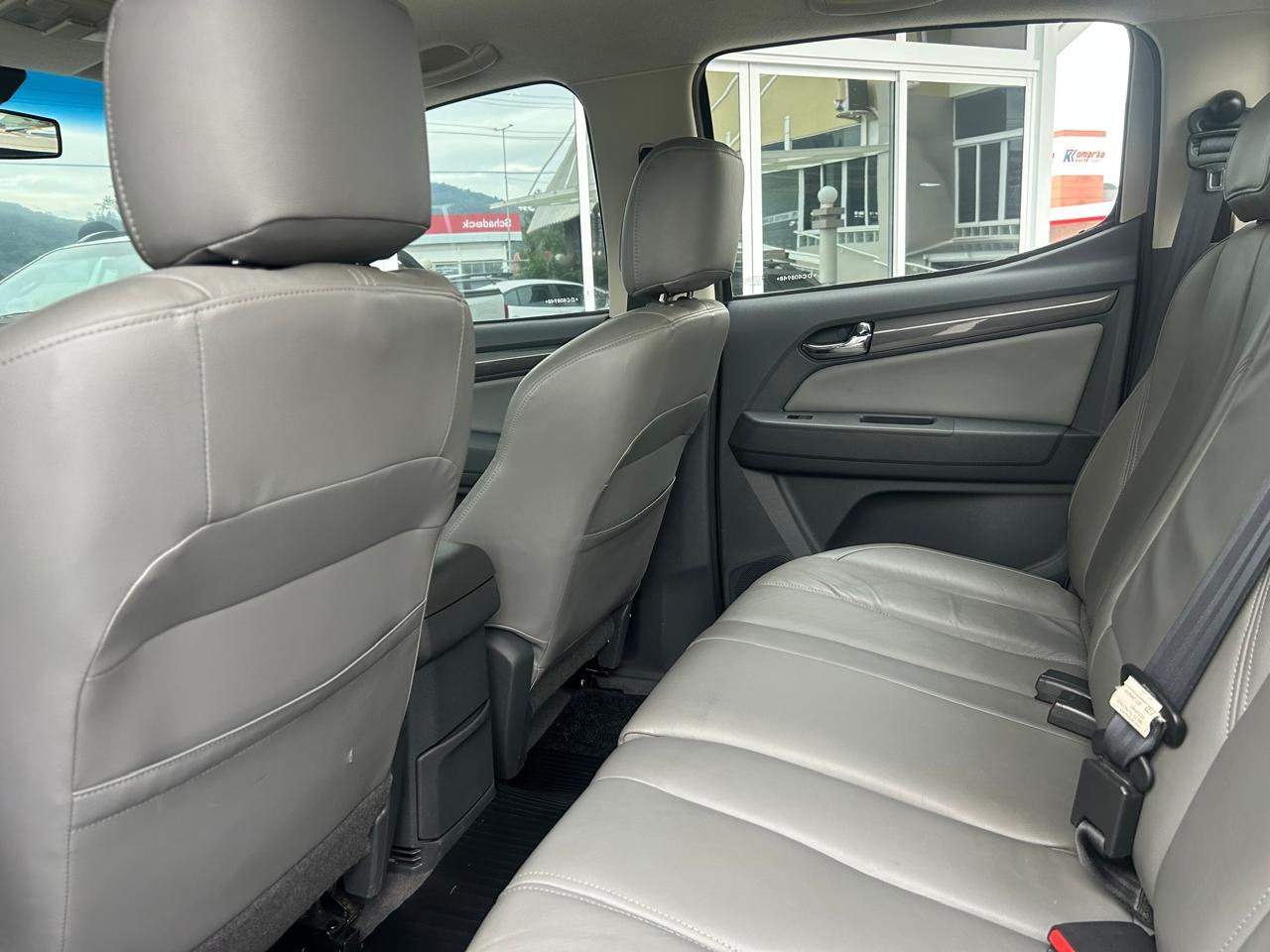 S10 2.4 FLEX LTZ CABINE DUPLA