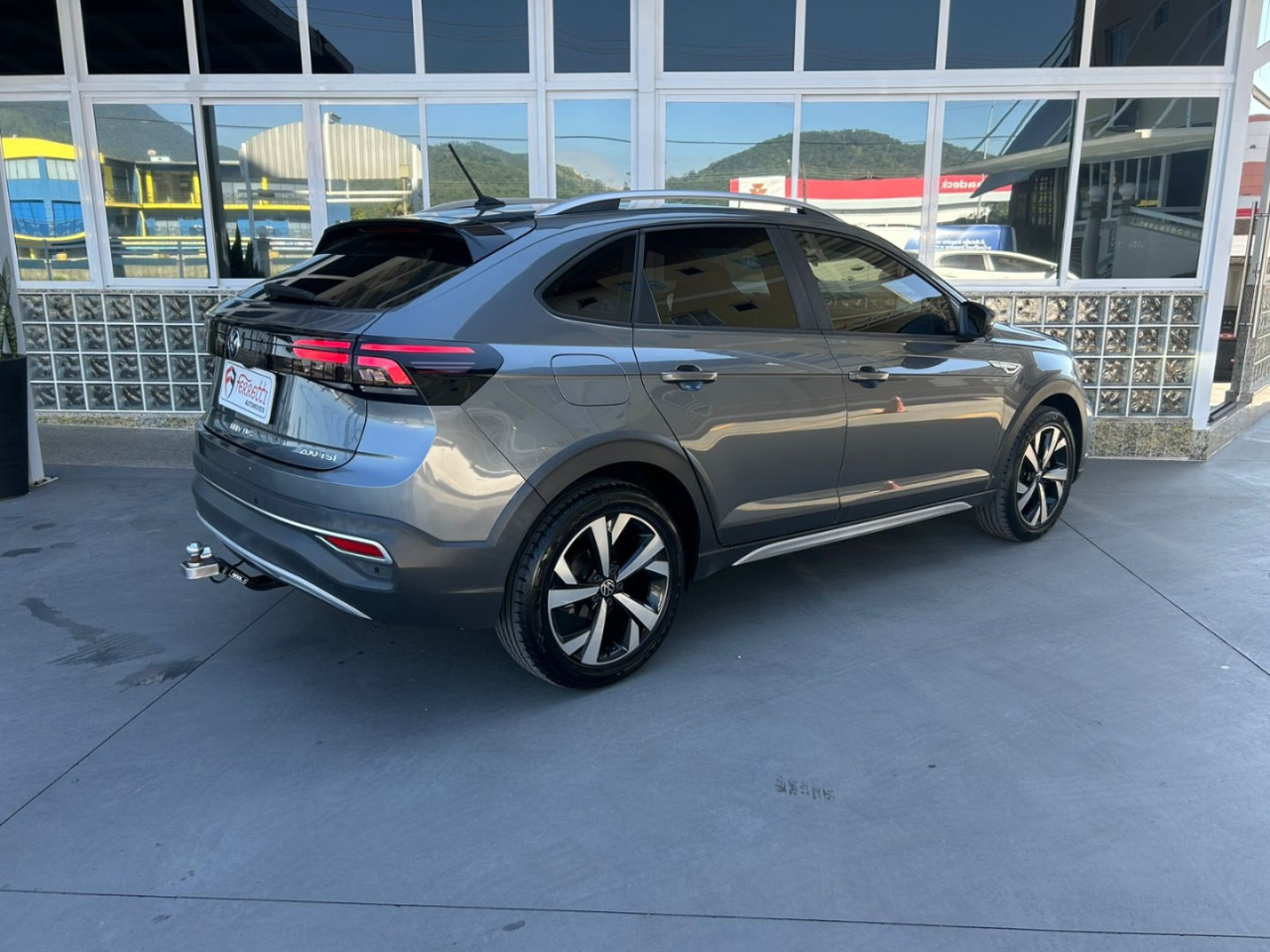 Nivus 1.0 4P FLEX 200 TSI HIGHLINE TURBO AUTOMÁTICO