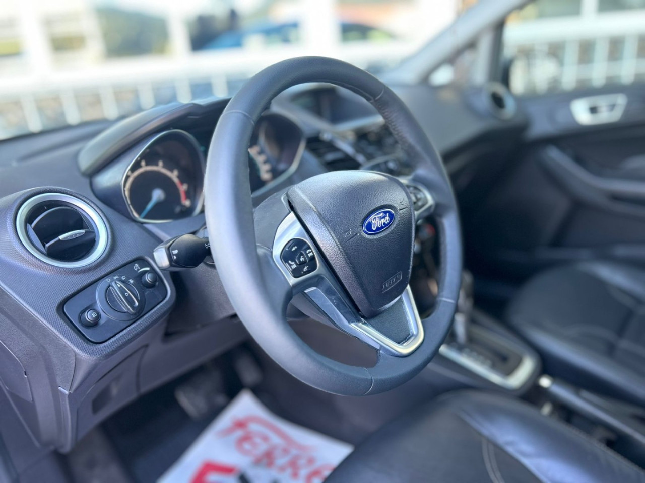 Fiesta Hatch 1.6 4P FLEX TITANIUM POWERSHIFT AUTOMÁTICO