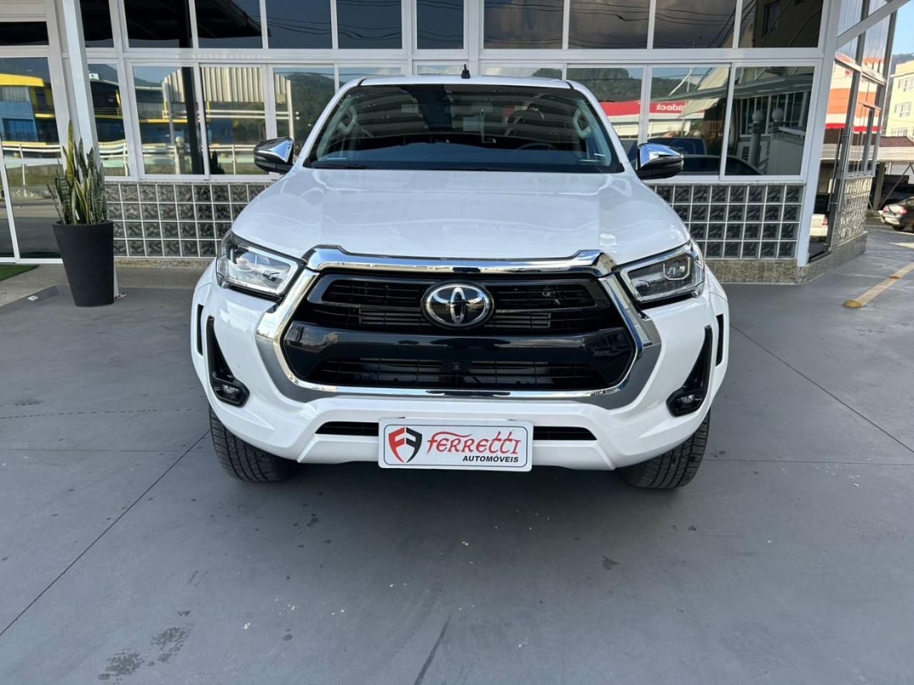 Hilux Caminhonete 2.8 16V SRX PLUS 4X4 TURBO DIESEL CABINE DUPLA AUTOMÁTICO