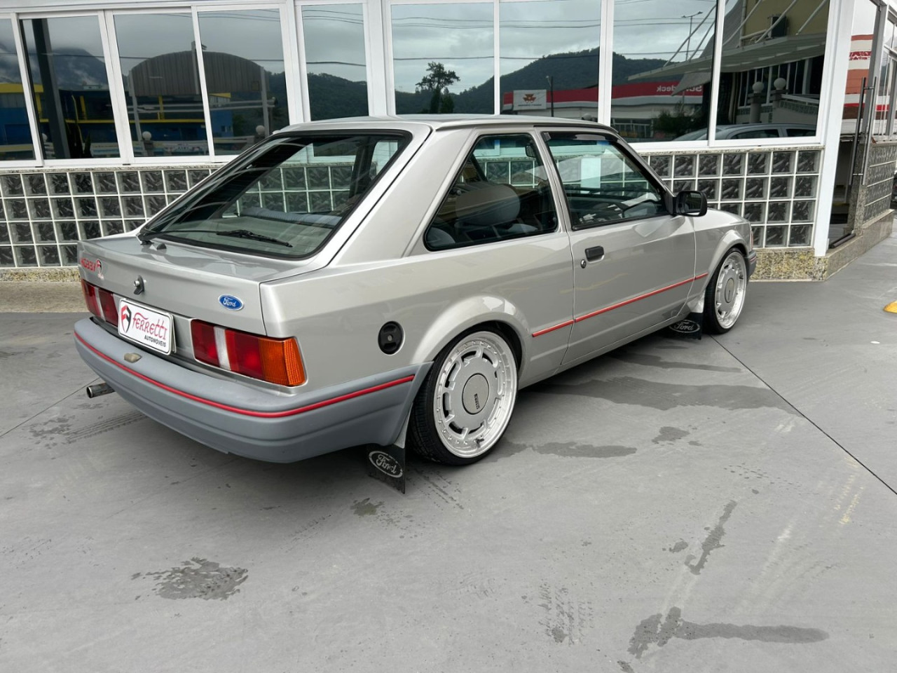 Escort 1.0 HOBBY