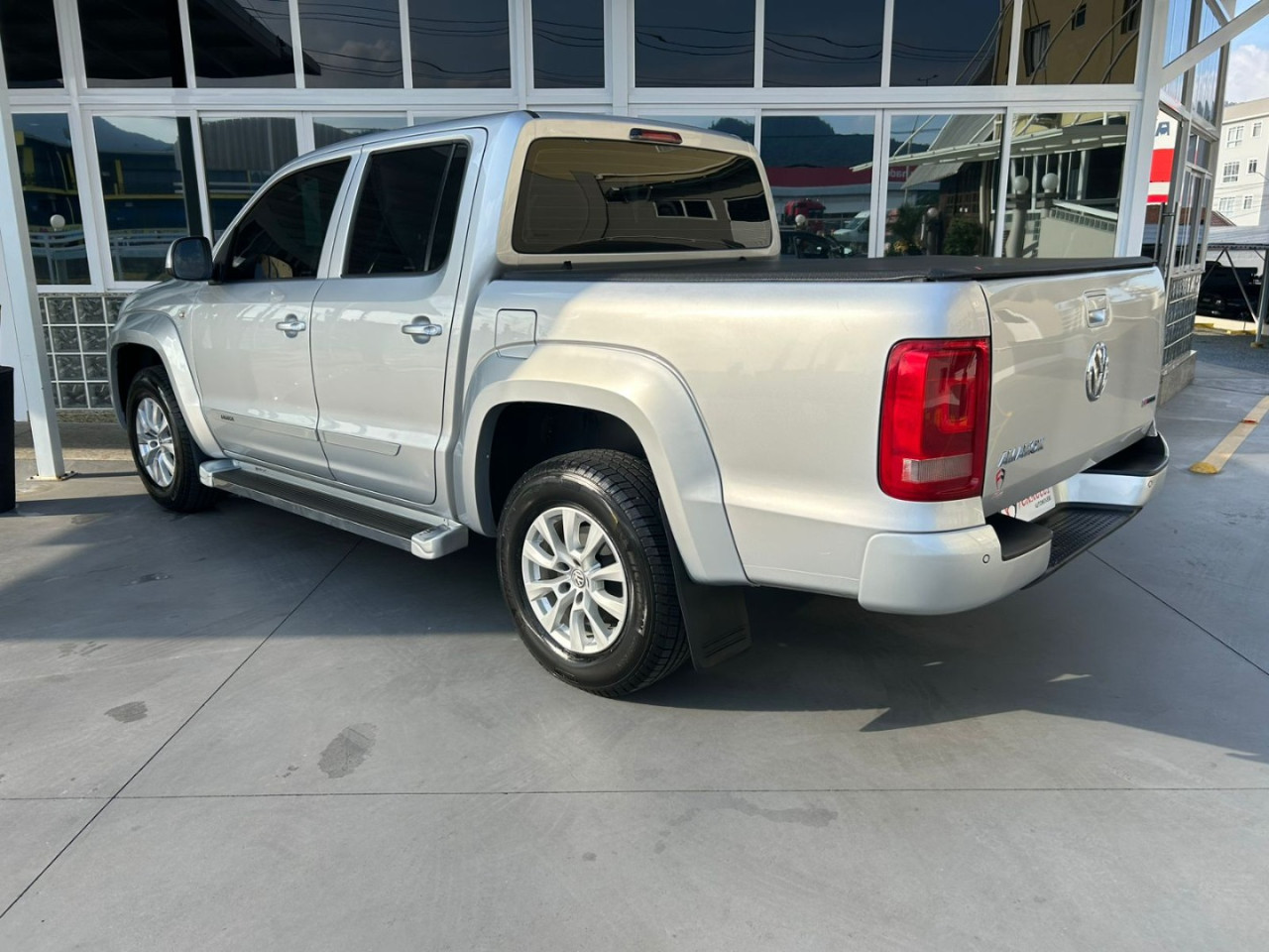 VOLKSWAGEN Amarok 2.0 16V 4X4 CABINE DUPLA COMFORTLINE TURBO INTERCOOLER AUTOMÁTICO