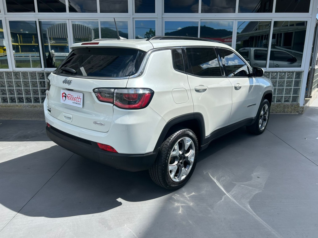 JEEP Compass 2.0 16V 4P LONGITUDE TURBO DIESEL 4X4 AUTOMÁTICO