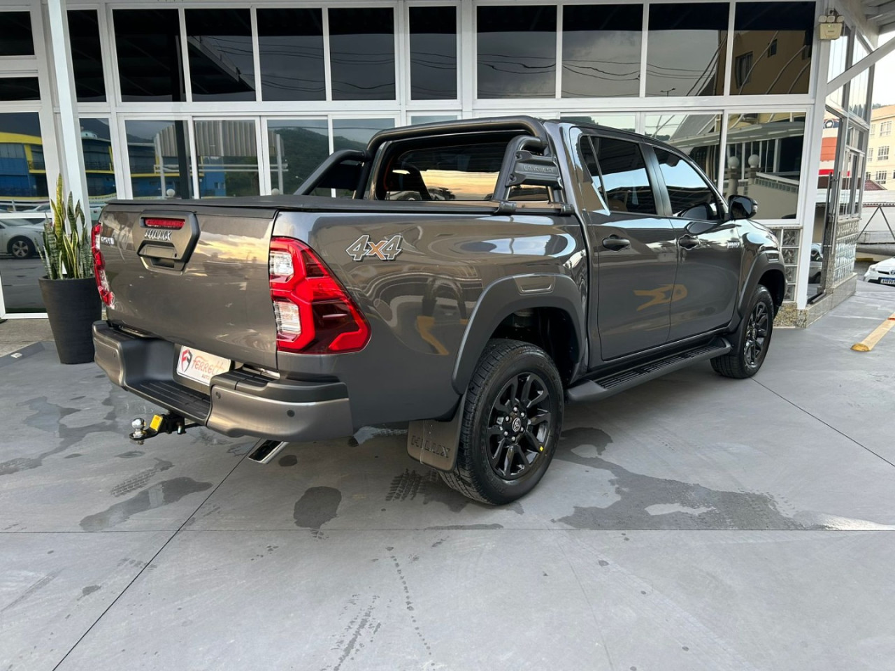 Hilux Caminhonete 2.8 16V SRX CONQUEST 4X4 TURBO DIESEL CABINE DUPLA AUTOMÁTICO