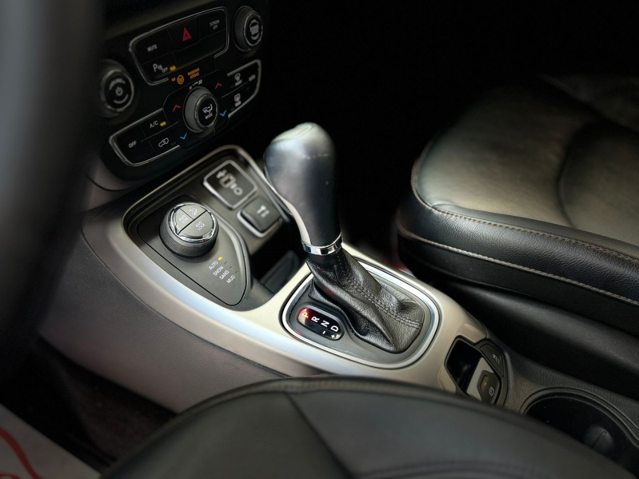 JEEP Compass 2.0 16V 4P LONGITUDE TURBO DIESEL 4X4 AUTOMÁTICO