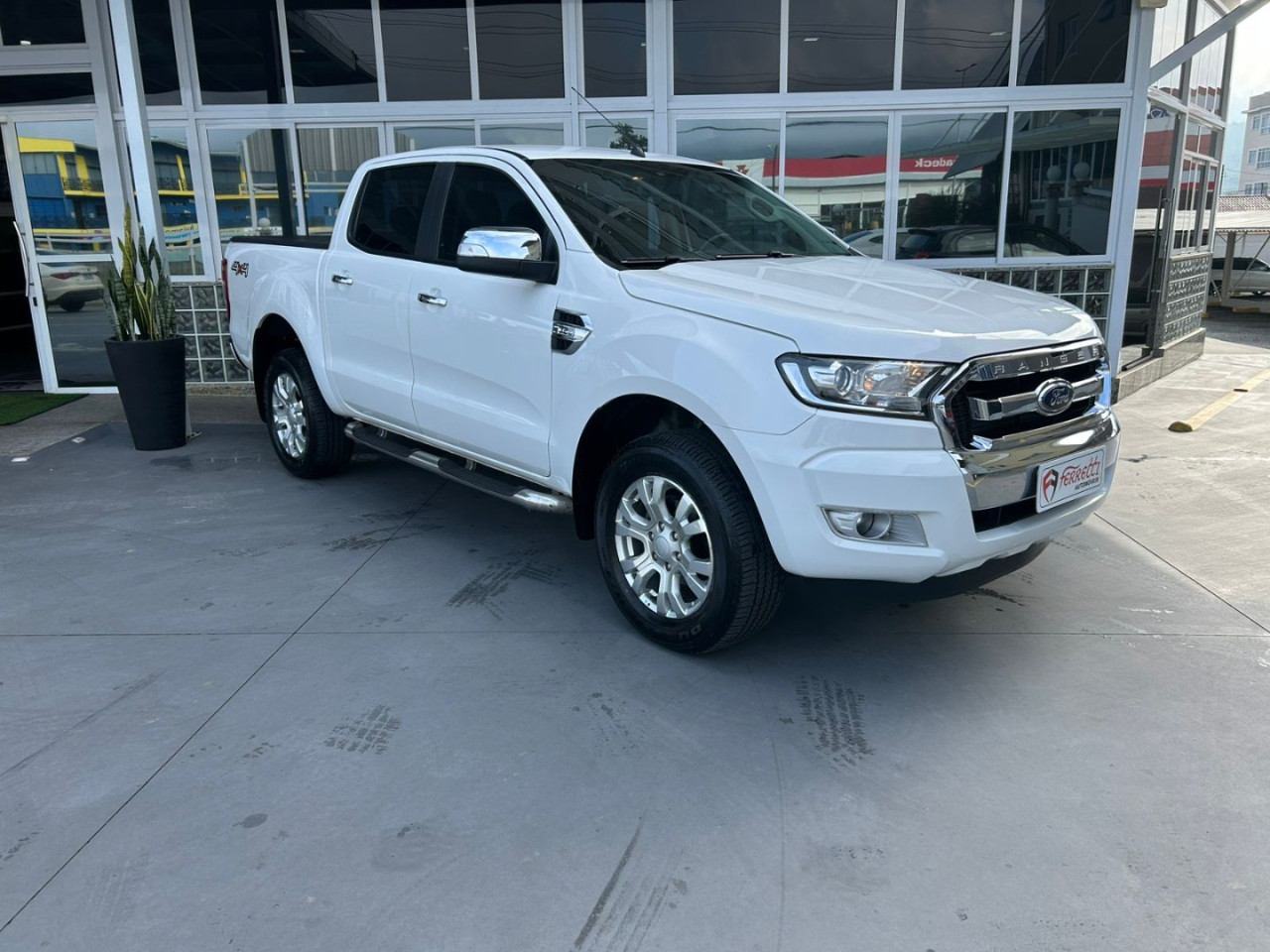 Ranger 3.2 20V XLT 4X4 CABINE DUPLA TURBO DIESEL AUTOMÁTICO