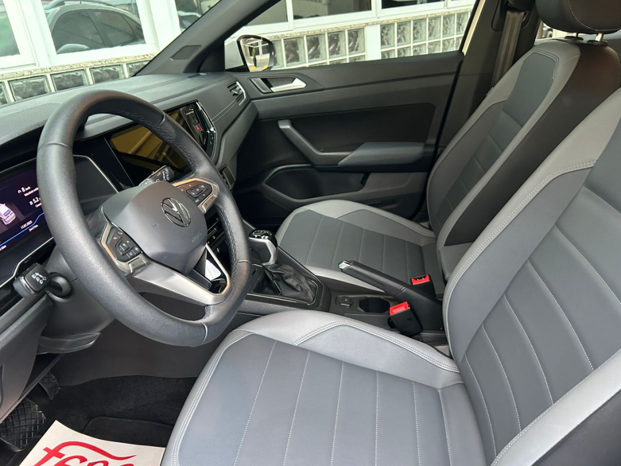Nivus 1.0 4P FLEX 200 TSI HIGHLINE TURBO AUTOMÁTICO