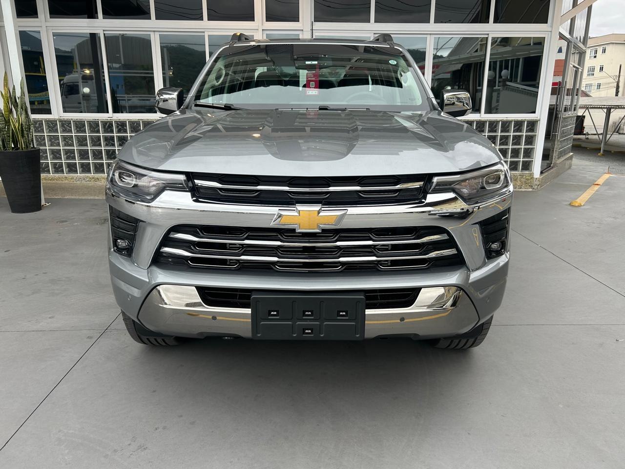 S10 2.8 12V HIGH COUNTRY CABINE DUPLA 4X4 TURBO DIESEL AUTOMÁTICO
