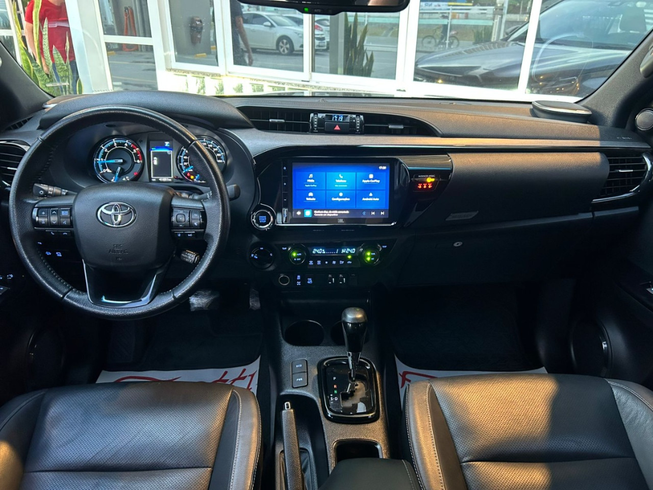 Hilux Caminhonete 2.8 16V SRX CONQUEST 4X4 TURBO DIESEL CABINE DUPLA AUTOMÁTICO