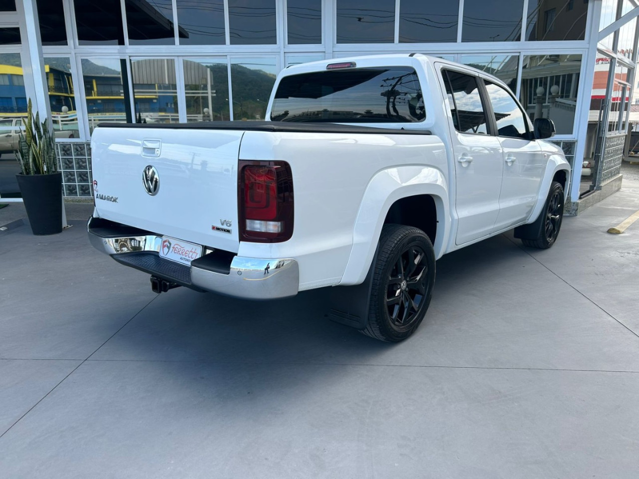 Amarok 3.0 V6 CABINE DUPLA HIGHLINE 4X4 TURBO INTERCOOLER AUTOMÁTICO