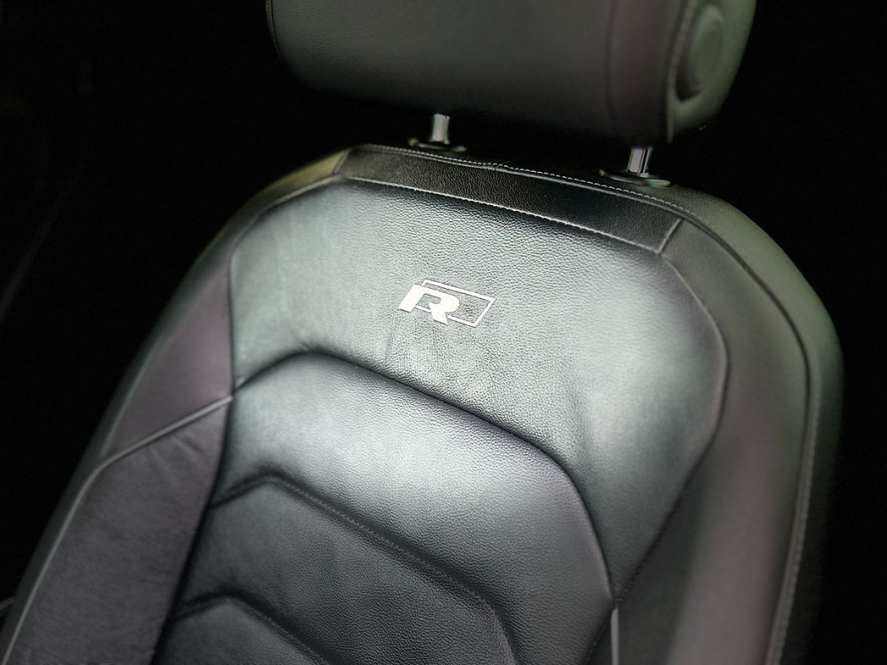 Tiguan 2.0 350 TSI TOTAL FLEX ALLSPACE R-LINE 4-MOTION TURBO AUTOMÁTICO DSG