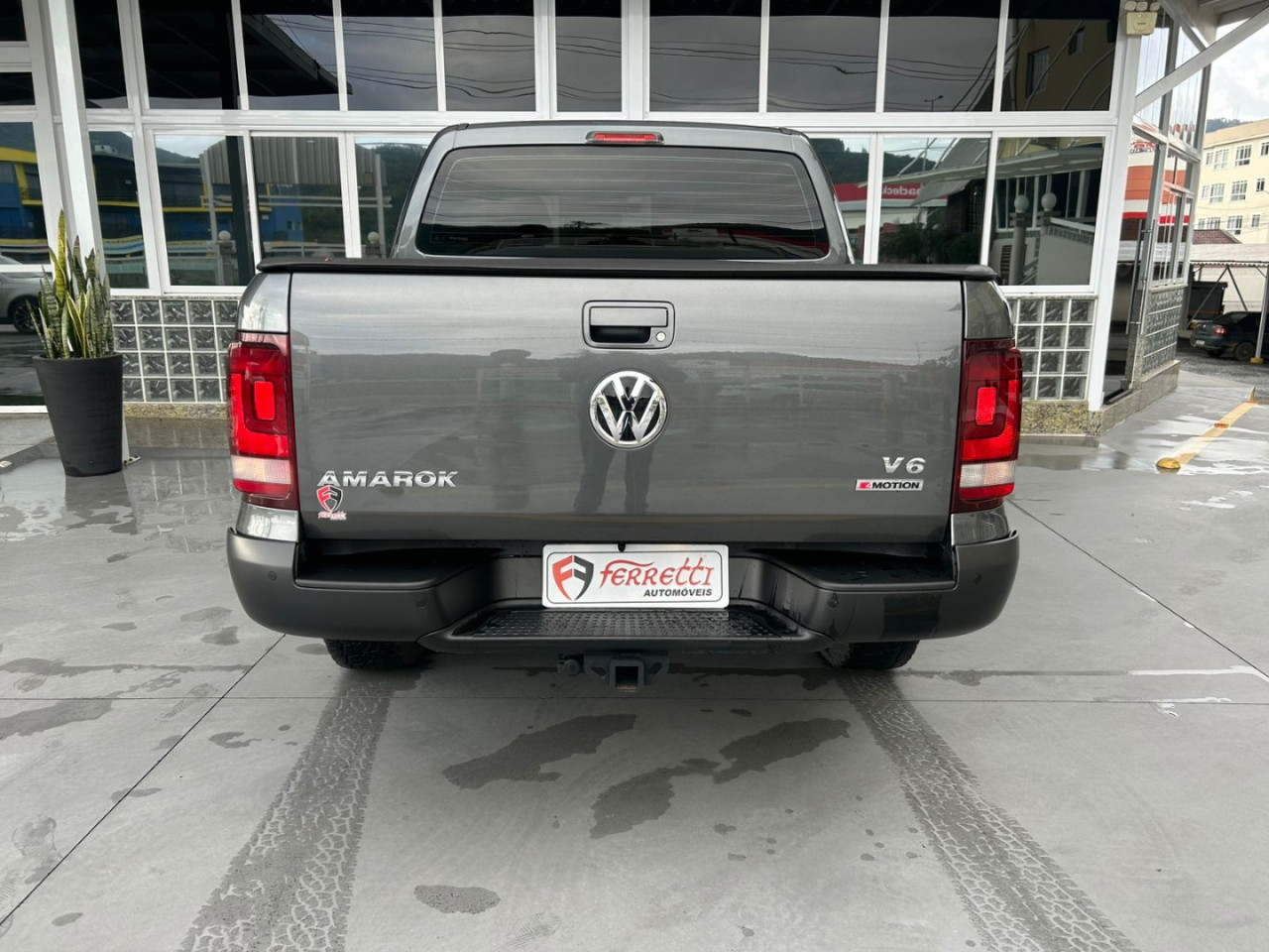 Amarok 3.0 V6 CABINE DUPLA CONFORT 4X4 TURBO INTERCOOLER AUTOMÁTICO
