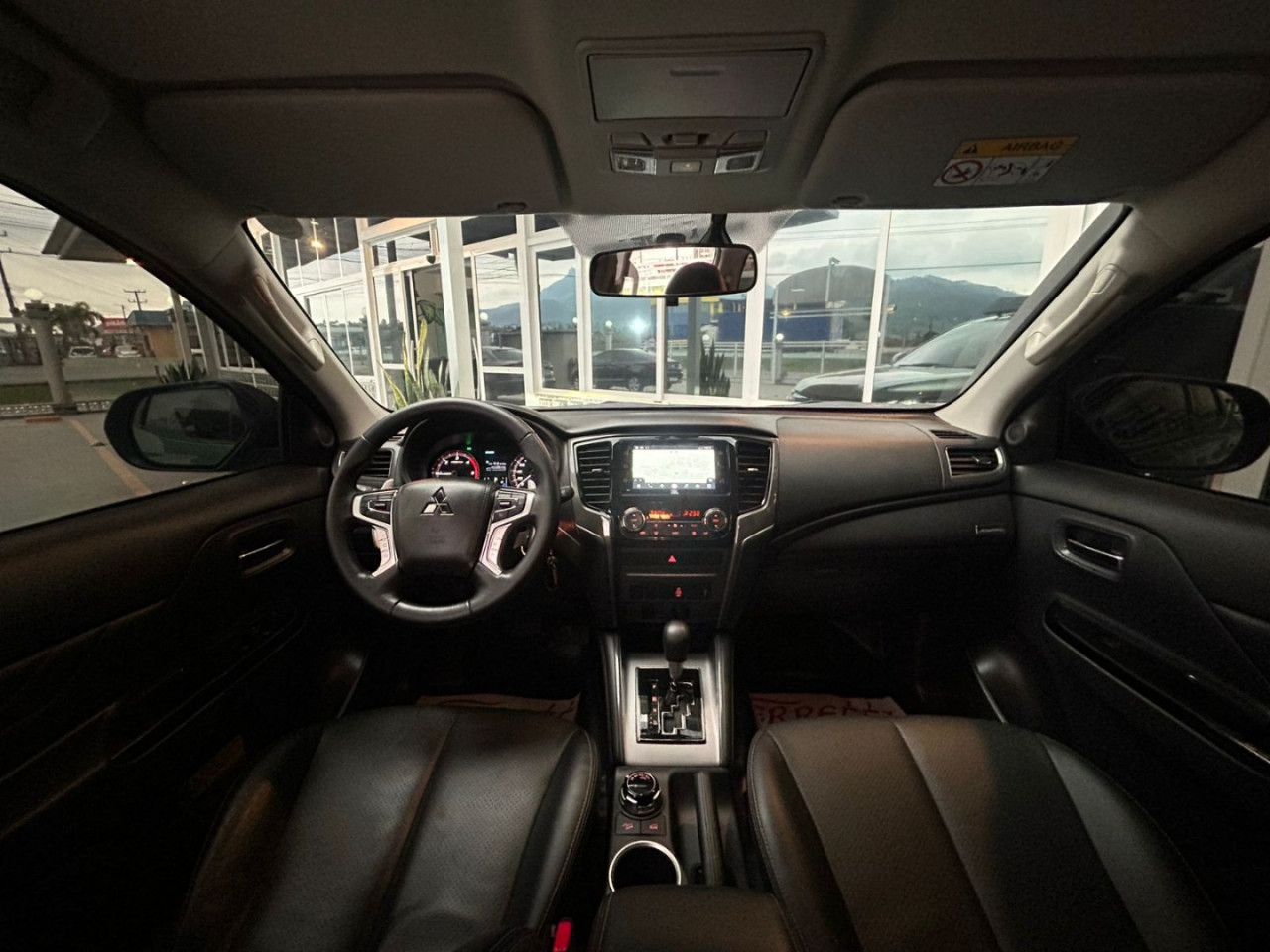 L 200 Triton 2.4 16V SPORT SAVANA 4X4 CABINE DUPLA TURBO DIESEL AUTOMÁTICO