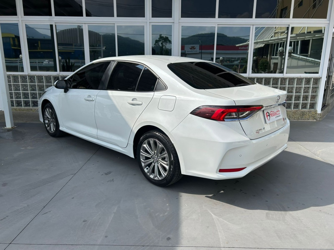 TOYOTA Corolla 2.0 16V 4P FLEX XEI DIRECT SHIFT AUTOMÁTICO CVT