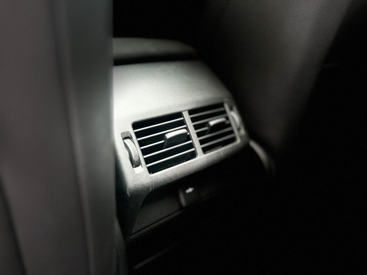 LAND ROVER Discovery Sport 2.0 16V 4P D200 SE R-DYNAMIC TURBO DIESEL AUTOMÁTICO