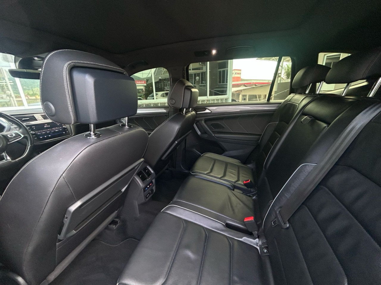 Tiguan 2.0 350 TSI TOTAL FLEX ALLSPACE R-LINE 4-MOTION TURBO AUTOMÁTICO DSG
