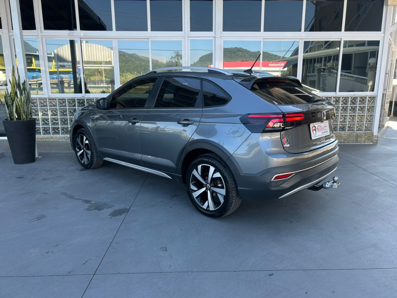 Nivus 1.0 4P FLEX 200 TSI HIGHLINE TURBO AUTOMÁTICO